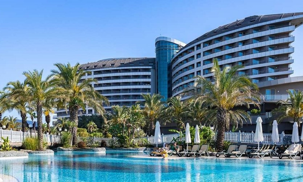 ROYAL WINGS HOTEL LARA 5★