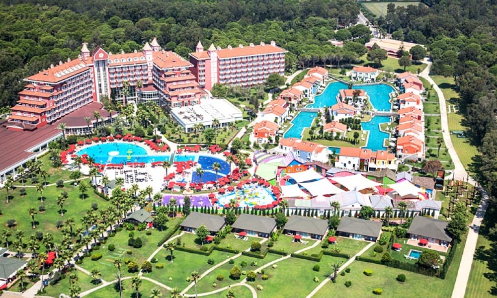 IC SANTAI FAMILY RESORT HOTEL 5★